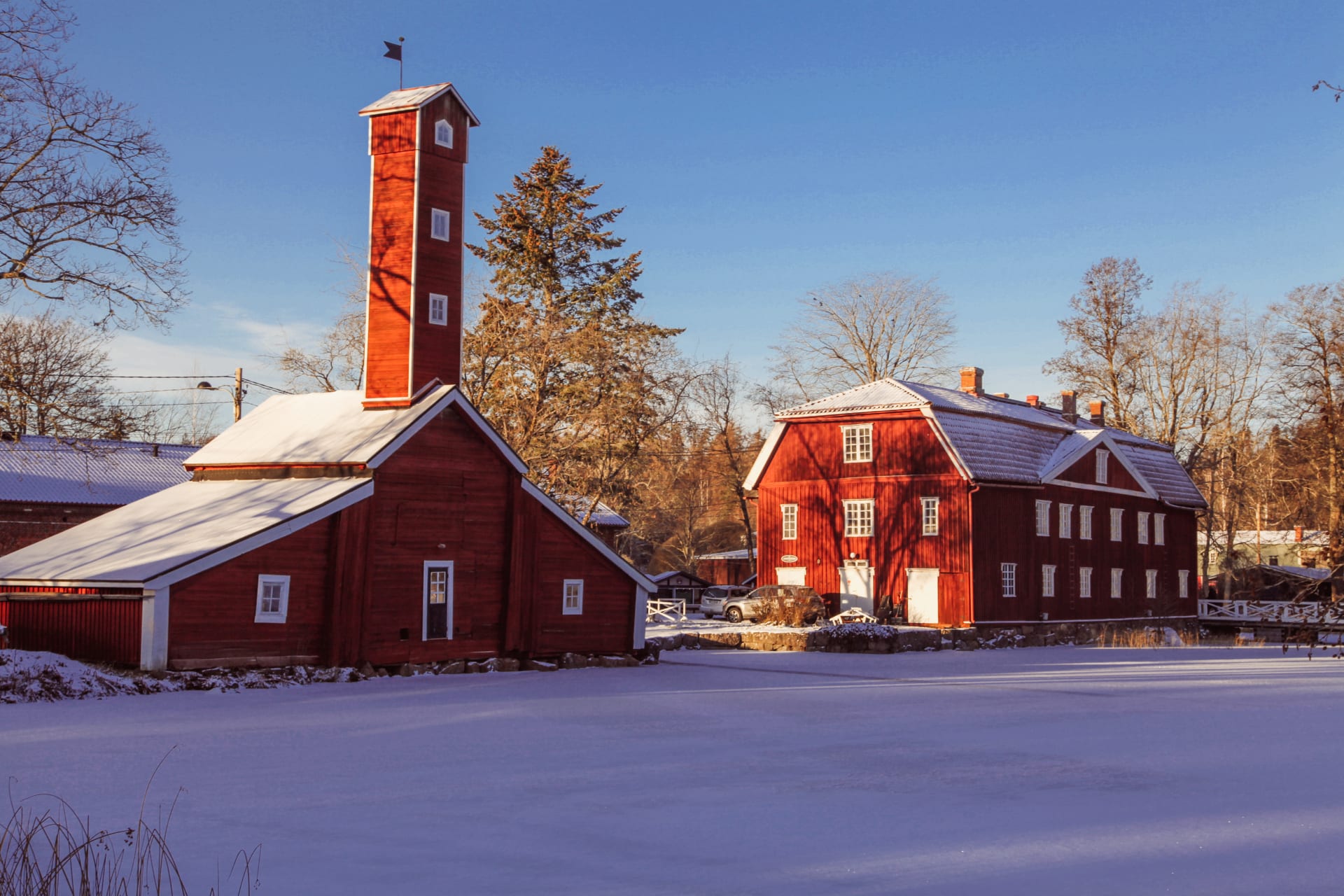 The charming milieu offers its visitors an unforgettable glimpse into the rich history of the area.