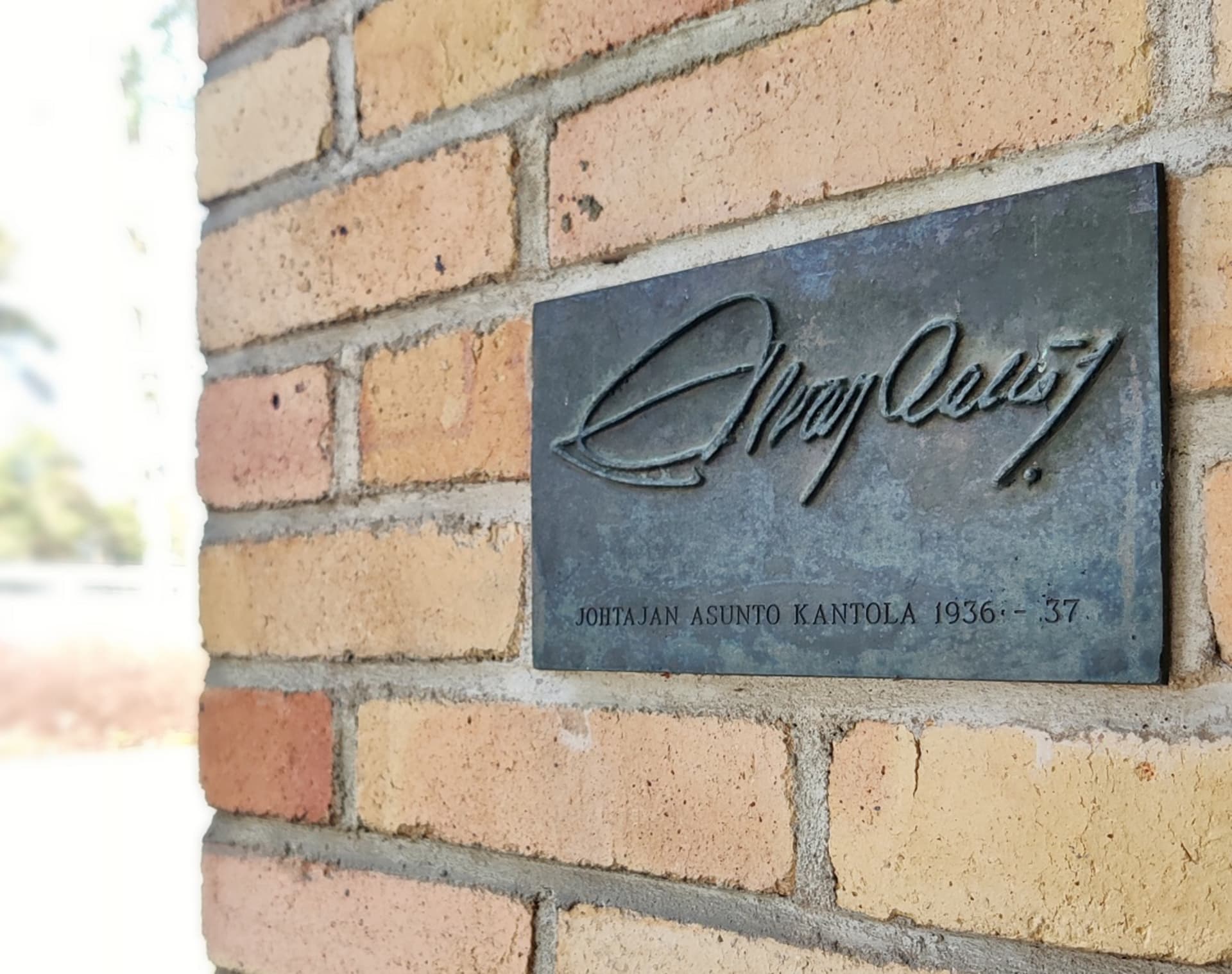 Alvar Aalto building plaque in Kantola