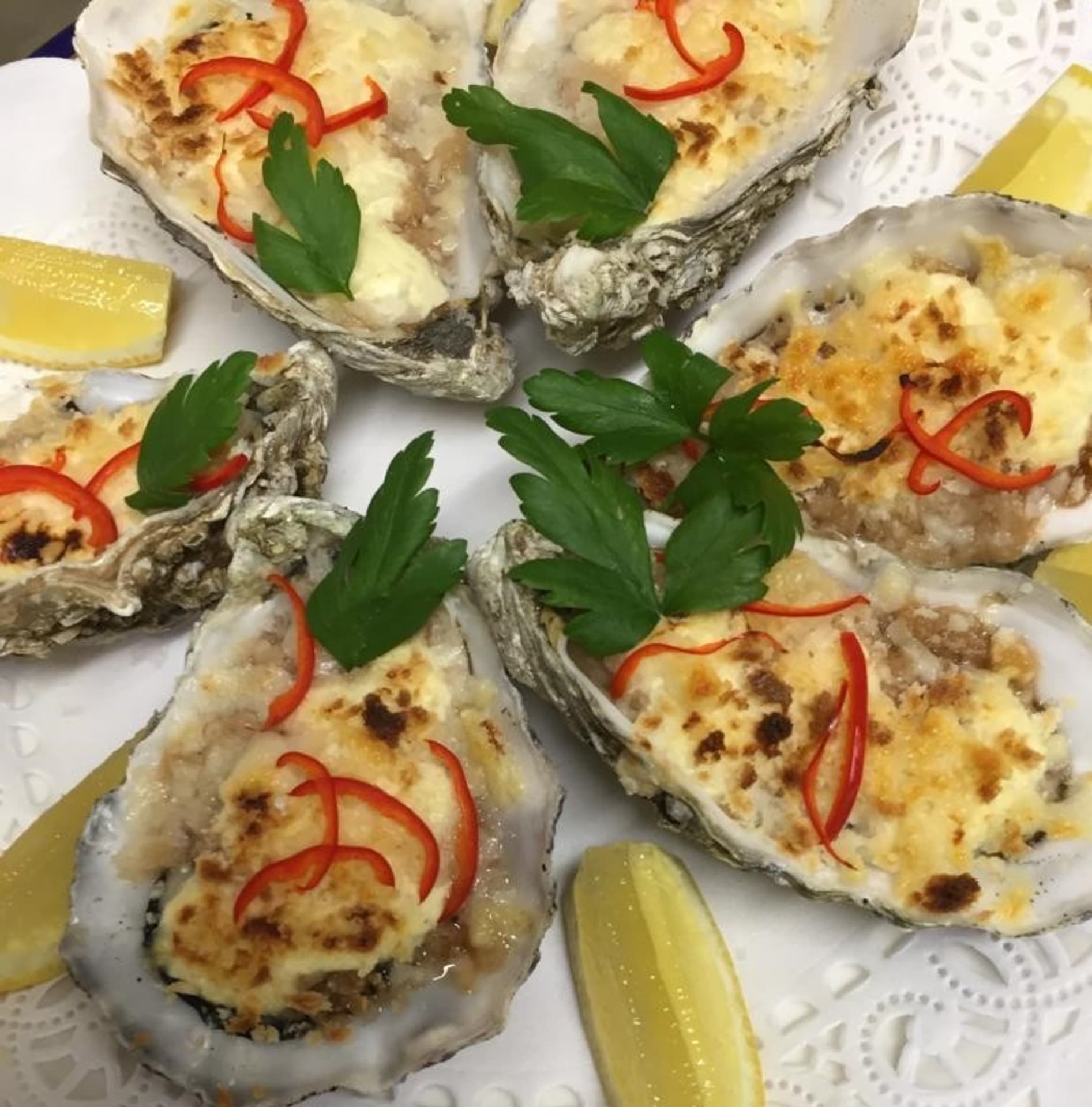 Fiskarin osterit Rockefellerin tapaan