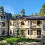 image of the castle building