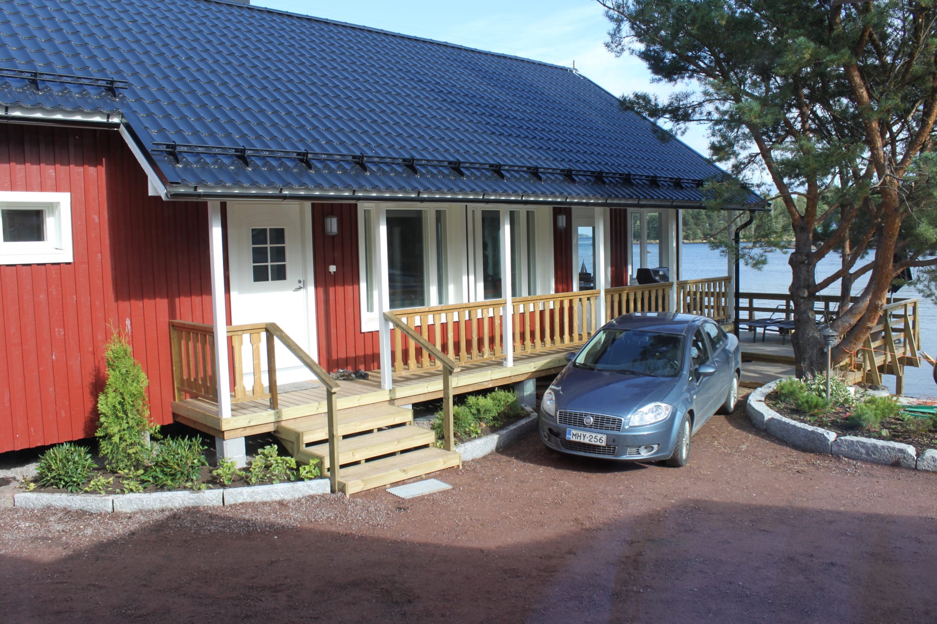 A cottage with private parking