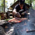 Kalan grillausta nuotiolla