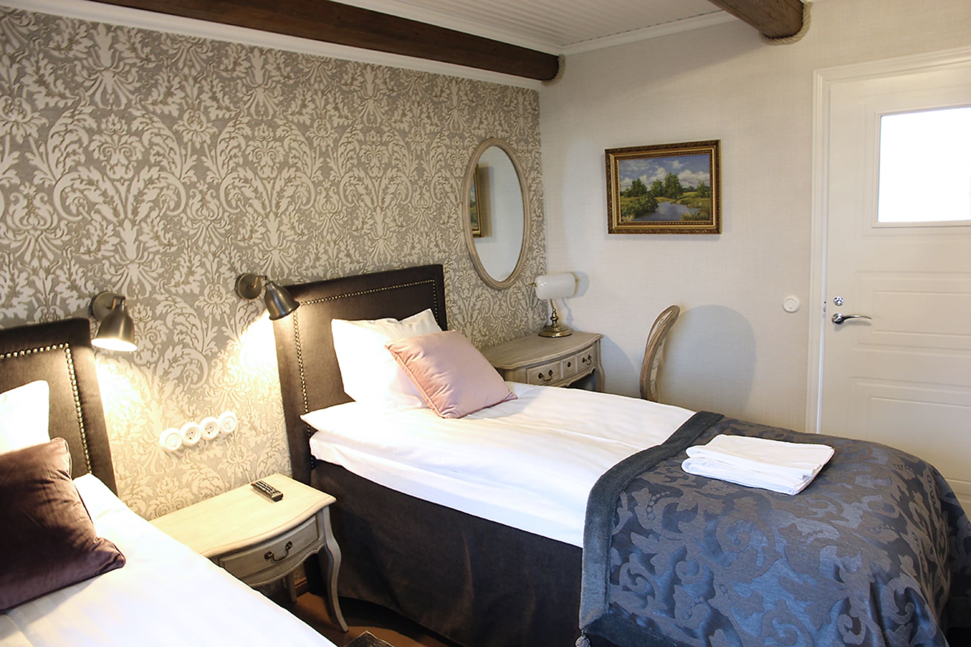 Kartanon Perinnehuone