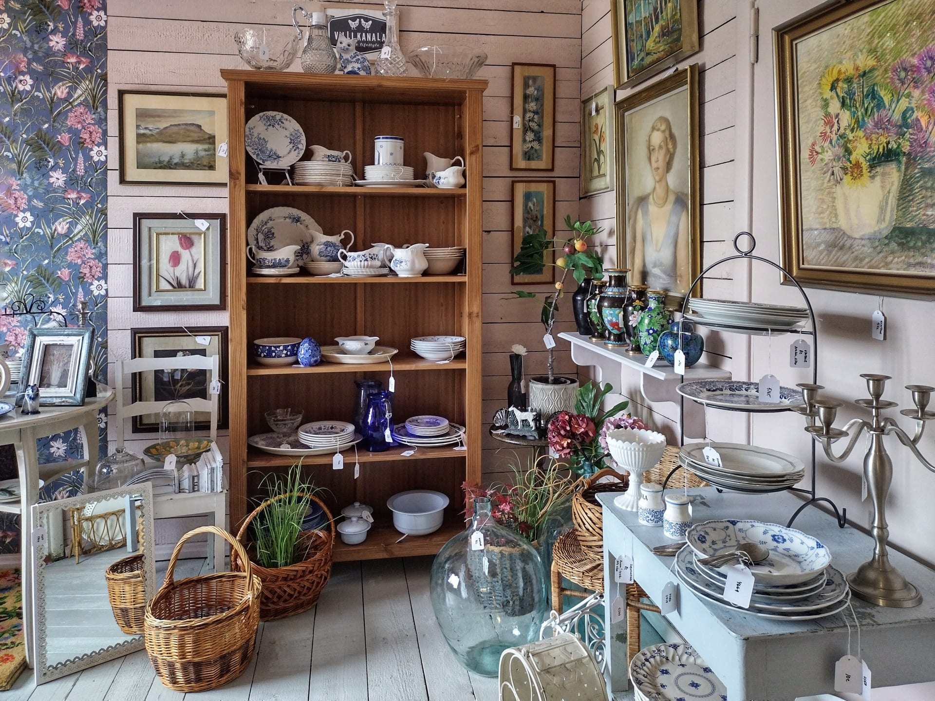 Vintage lifestylemyymälä Villi Kanala