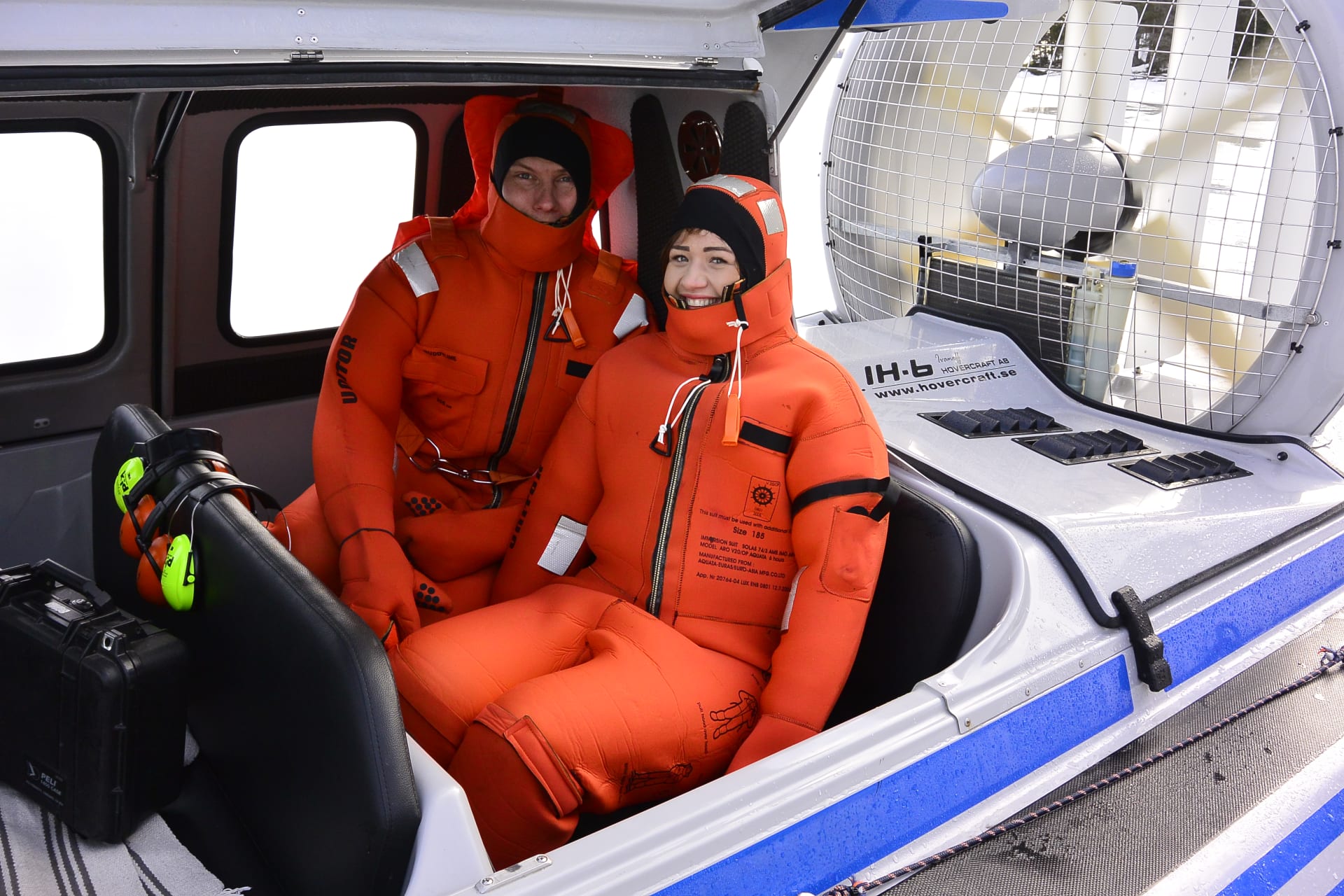 Flying low in a hovercraft