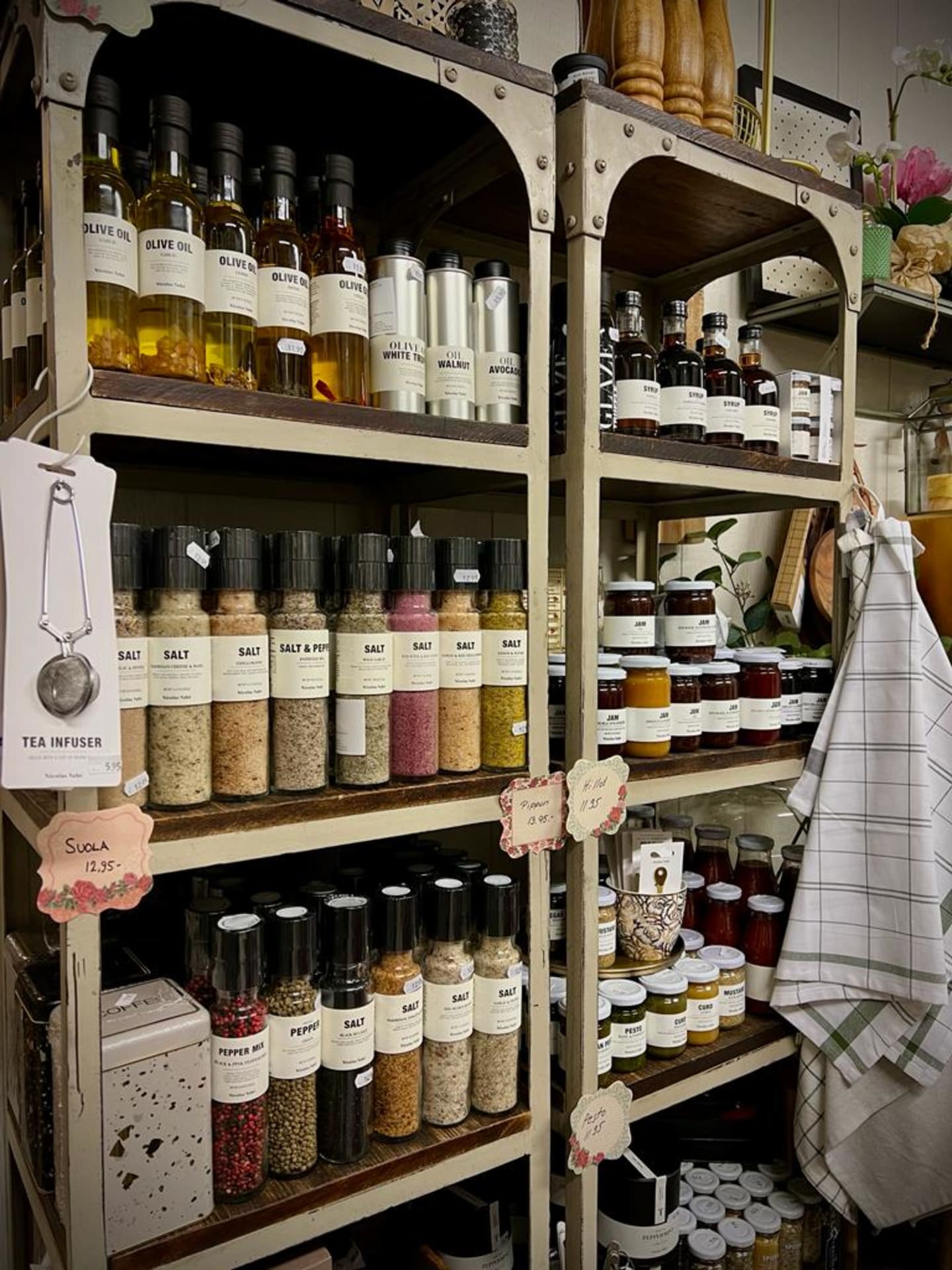 Nicolas Vahe mausteita