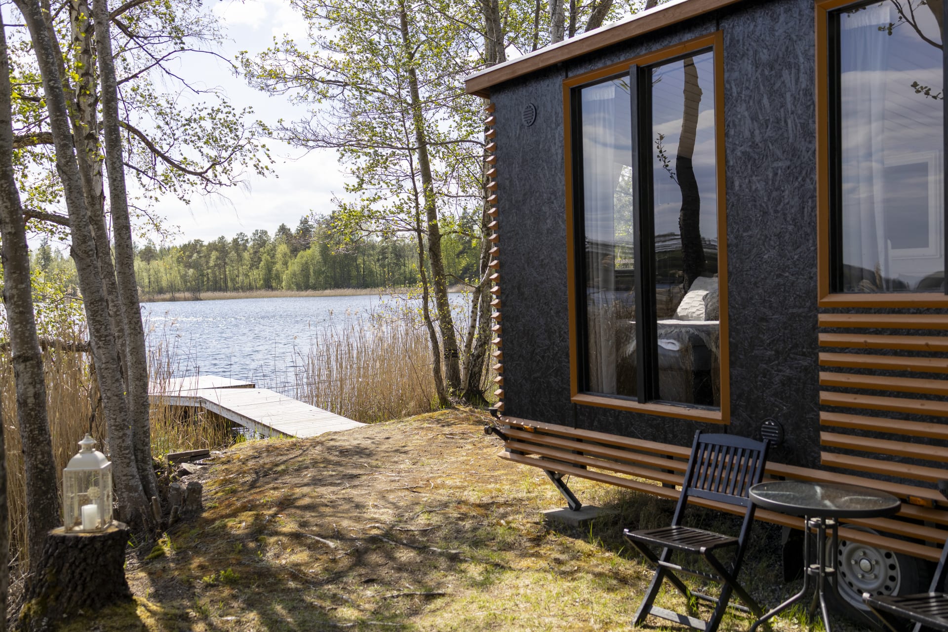 Lakeside sauna caravan