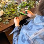 Kestävää kukkatyötä - KukkaHumun kestokukkakurssit ja kransssipajat Kotkassa